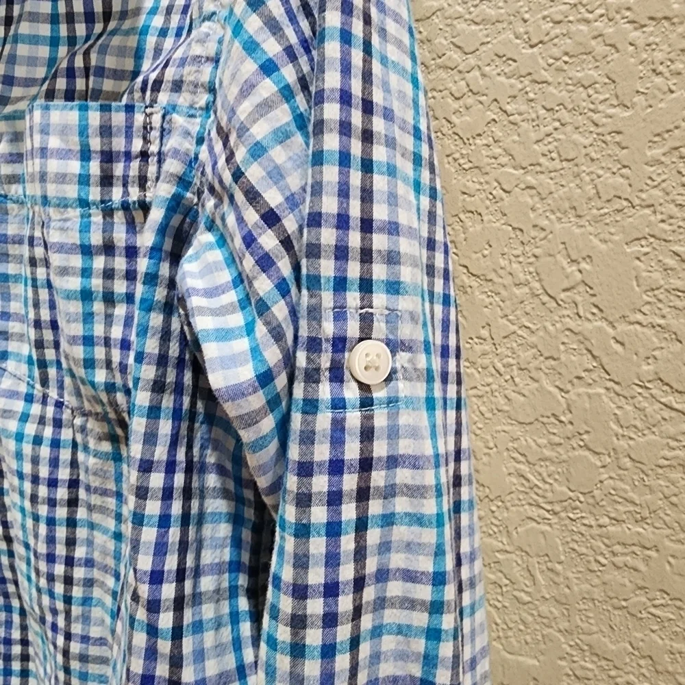 Childrens Place Long sleeve blue and white plaid button up shirt Size S 5/6